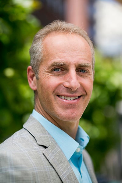 Photo of Dean Dariush Mozaffarian